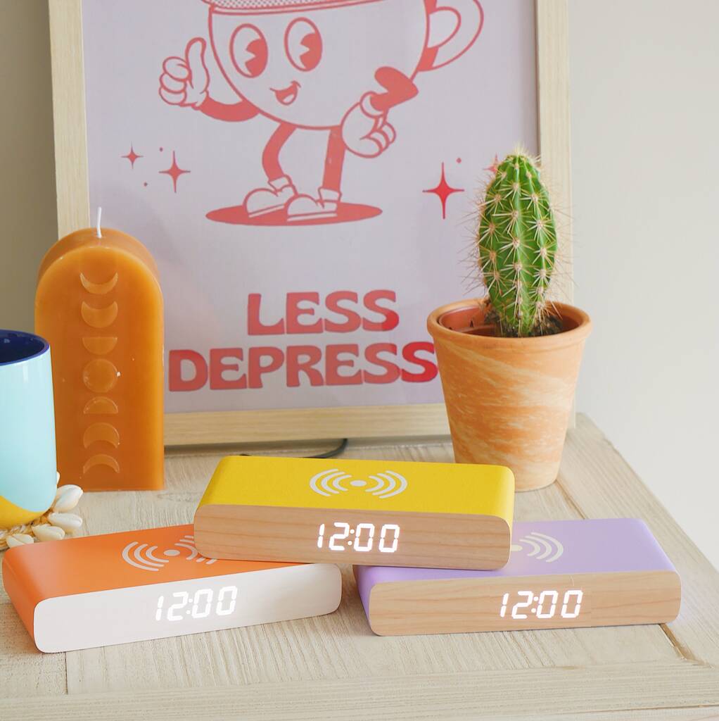 Steepletone Rise Charge Orange - Wireless Charger & Bedside Alarm Clock